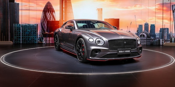 Bentley, a Shanghai i 20 anni di Continental GT