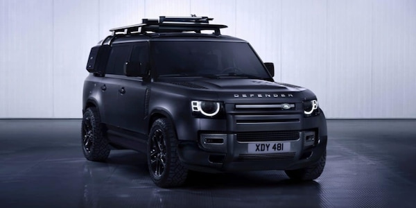 Land Rover Defender 130, due serie speciali: Otubound e V8