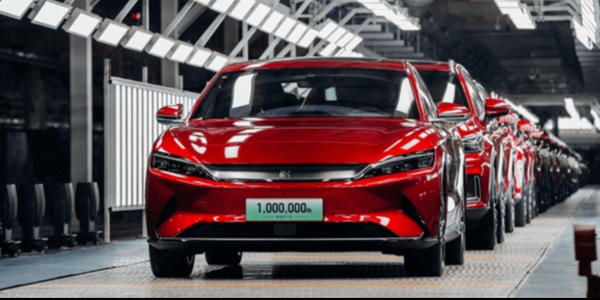 Auto elettriche, crescita fortissima mondiale. E nel 2030 ...