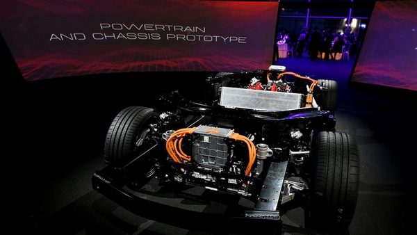 Ferrari SF90 Versione Speciale, ispirata alla 499P si prepara al debutto