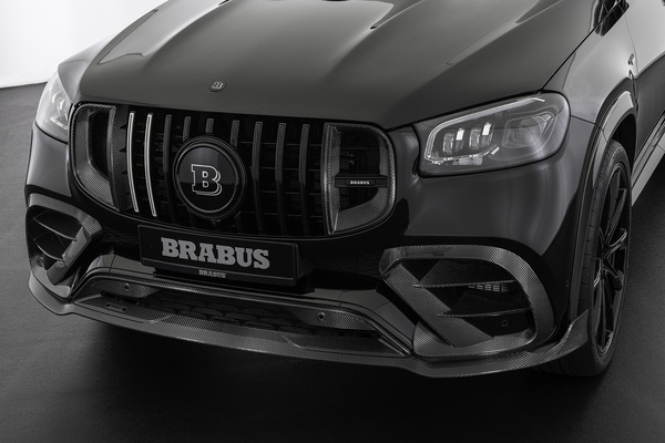 Brabus 900 Superblack, SUV estremo da 900 CV
