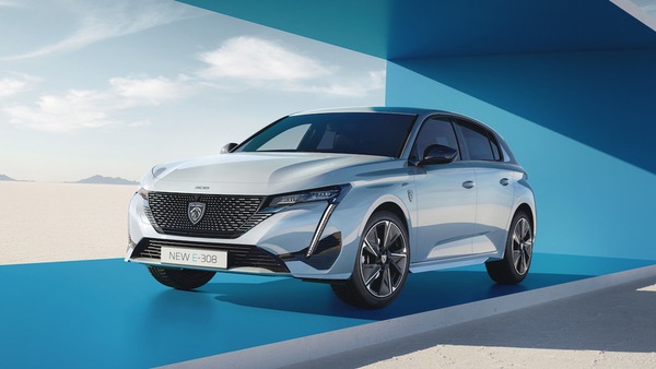 Peugeot e-308 First Edition si acquista online e la Wallbox è inclusa