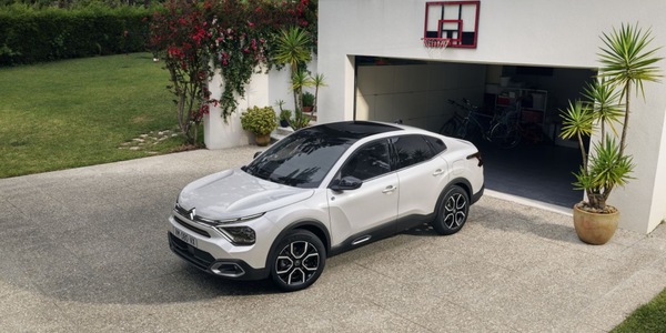 Nuovi e più efficienti motori e batteria per Citroën ë-C4 ed ë-C4 X