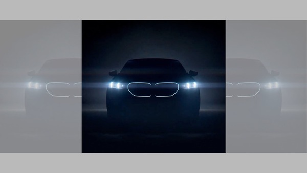 BMW i5 mostra gli interni, ecco cosa sappiamo dell'elettrica