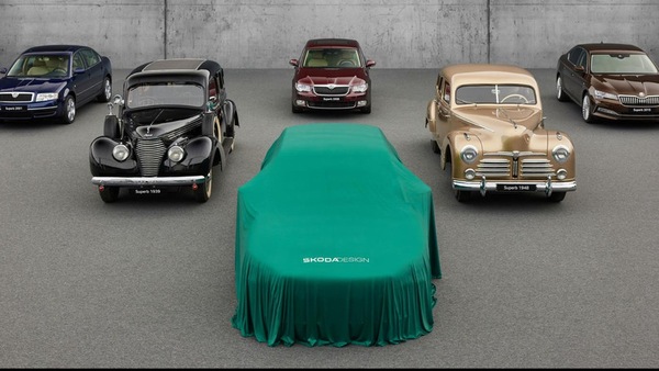 Škoda Superb, in autunno la presentazione di berlina e wagon
