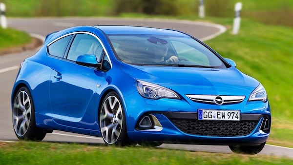 Superbollo auto, abolizione in vista?