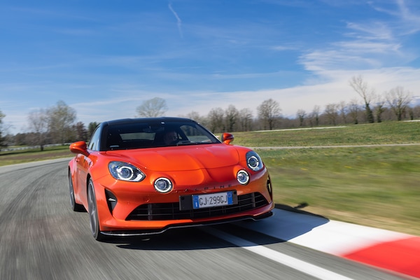 Alpine A110 S, hot lap al Balocco