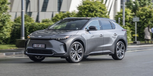 bZ4X First Edition, il Suv elettrico di Toyota si può prenotare