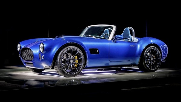 AC Cobra GT Roadster, ecco quanto costa un pezzetto di storia moderna