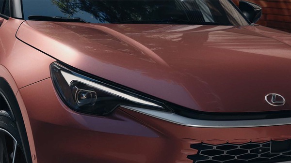 Lexus LBX, grandi novità in arrivo con il B-suv ibrido