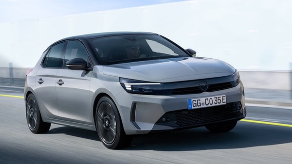 Opel Corsa restyling 2023, elettrica, termica e anche ibrida