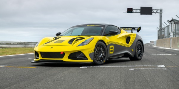 Lotus Emira GT4, a Hethel hanno già aumentato la potenza