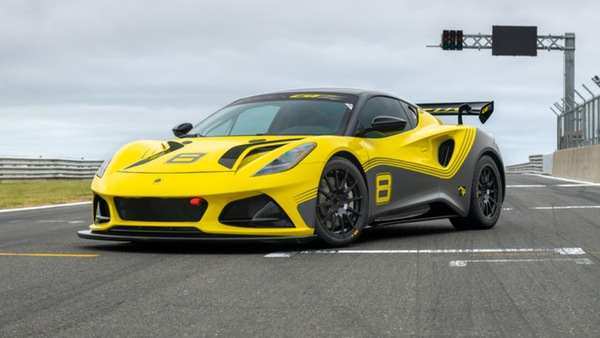 Lotus Emira GT4, a Hethel hanno già aumentato la potenza