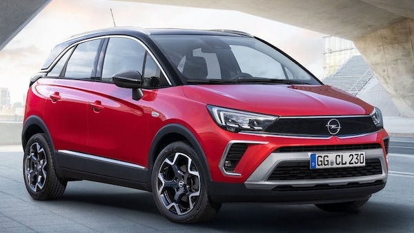 Nuova Opel Crossland, nel 2024 arriva l'elettrica