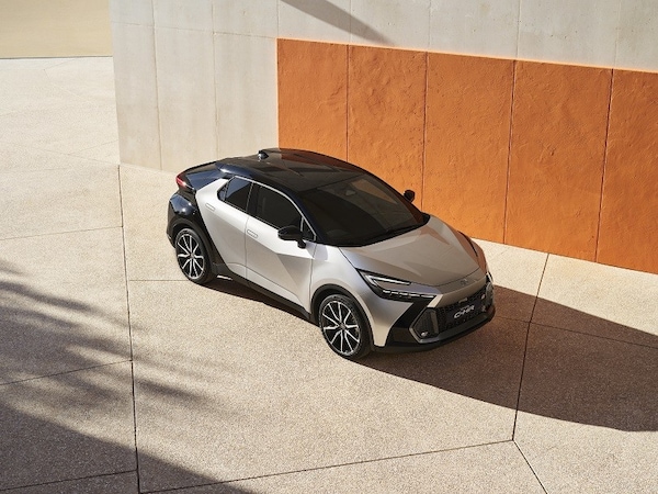 Nuova Toyota C-HR, crossover anticonvenzionale