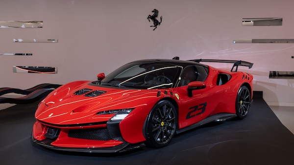 Ferrari SF90 XX Stradale e SF90 XX Spider, il limite è stato superato