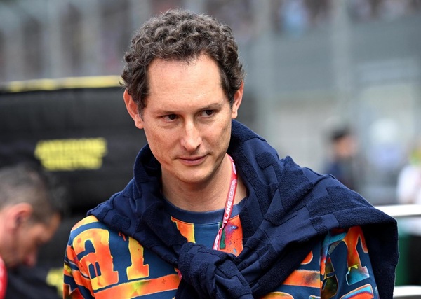 Elkann: “Stellantis determinata a plasmare la mobilità del futuro”