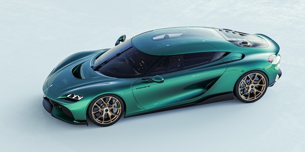 Koenigsegg Gemera pronta a sverniciare Tesla Model S Plaid