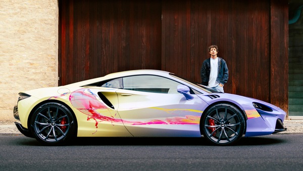 McLaren Artura by Cevin Parker, opera d'arte mobile
