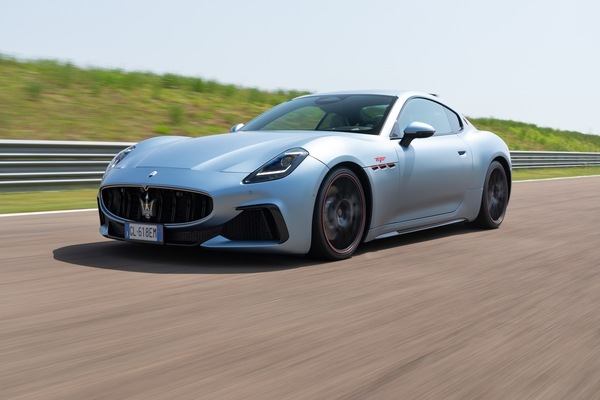Auto, il nuovo numero in edicola dal 5 agosto