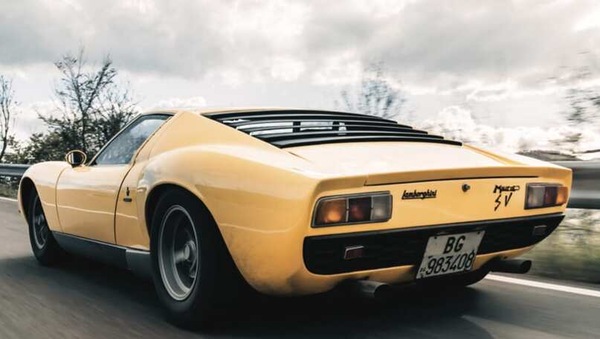 Su Auto in edicola: Lamborghini, al volate della storia