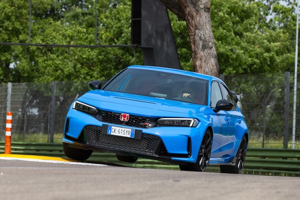 Honda Civic Type R, alla prova sulla pista di Balocco