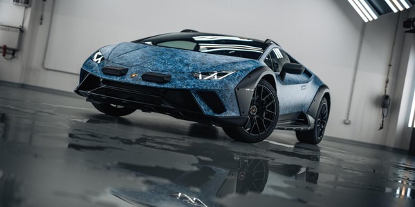 Lamborghini Huracán Sterrato, con i colori del mare è una "Opera Unica"