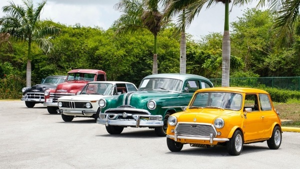 Auto storiche: sì all'applicazione delle targhe originali