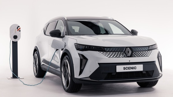 Nuova Renault Scénic, l'elettrica apre la strada al futuro