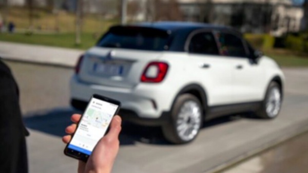 L'invasione delle auto connesse, nel 2027 saranno 640 milioni