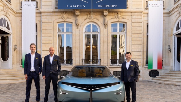 Lancia torna in Francia dopo 7 anni: le parole di Napolitano