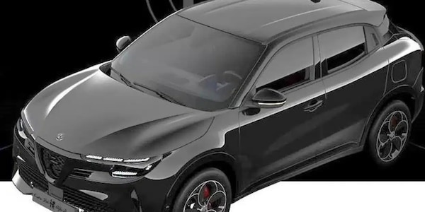 Alfa Romeo Milano, sfuggono sul web le prime immagini del B-Suv?