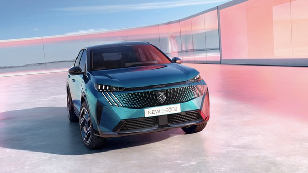 Peugeot svela il nuovo SUV fastback elettrico E-3008
