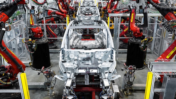 Tesla prova a rivoluzionare la produzione con il sottoscocca pressofuso