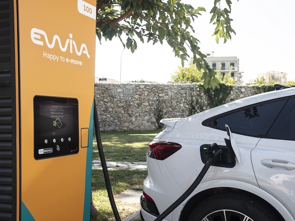 Ewiva, come funziona la ricarica senza app o tessere