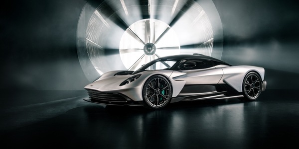 Aston Martin Valhalla, super ibrida in salsa Formula 1
