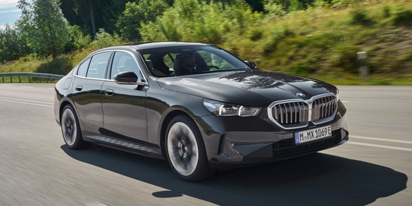 BMW Serie 5, ecco le versioni ibride plug-in
