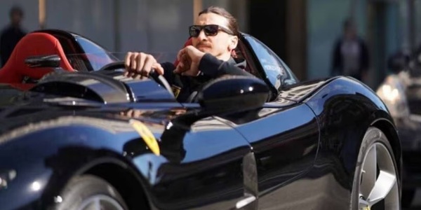 Ibrahimovic e la Ferrari della discordia: cosa successe con Guardiola