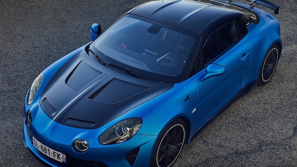Alpine A110 R, l'evoluzione gira al Nurburgring