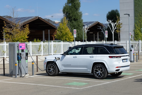 Jeep Grand Cherokee 4Xe, la pagella: promossa o bocciata?