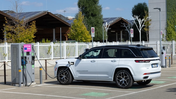 Jeep Grand Cherokee 4Xe, la pagella: promossa o bocciata?