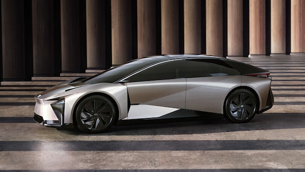 Lexus LF-ZC e LF-ZL, due concept elettriche al Salone di Tokyo 2023