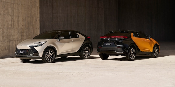 Toyota C-HR 2024, avviata la produzione della plug-in hybrid