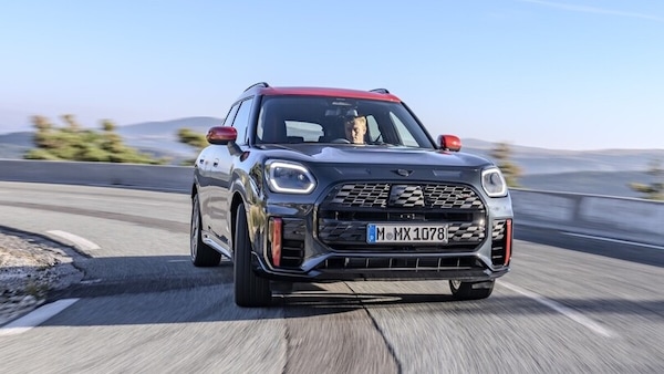 Nuova Mini Countryman, la John Cooper Works mette in campo la cavalleria
