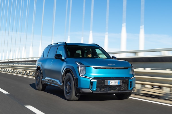 Nuova Kia EV9: il primo test su strada
