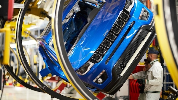 Produzione Stellantis in Italia, verso la firma del protocollo con il Ministero