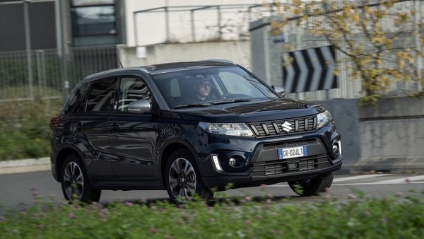 Suzuki Vitara e S-Cross, mild hybrid in edizione Yoru