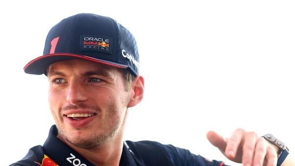 Verstappen resta a piedi: troppo giovane per noleggiare una Mercedes Amg GT