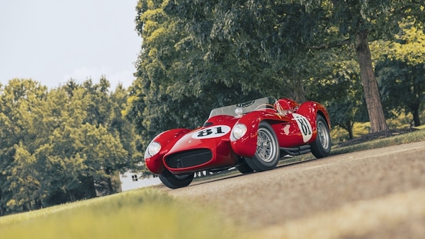 Ferrari 250 Testa Rossa Scaglietti, all'asta un esemplare da 35 milioni di euro