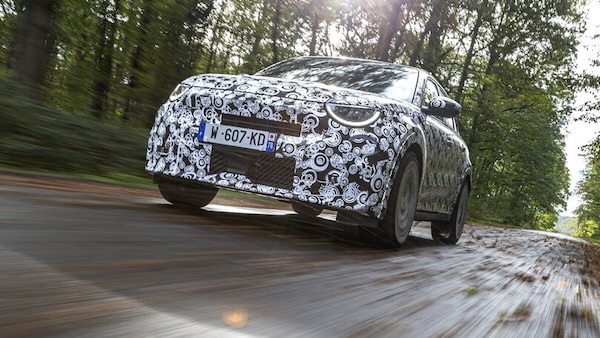 Abarth 600e, 240 cavalli elettrici con Stellantis Motorsport